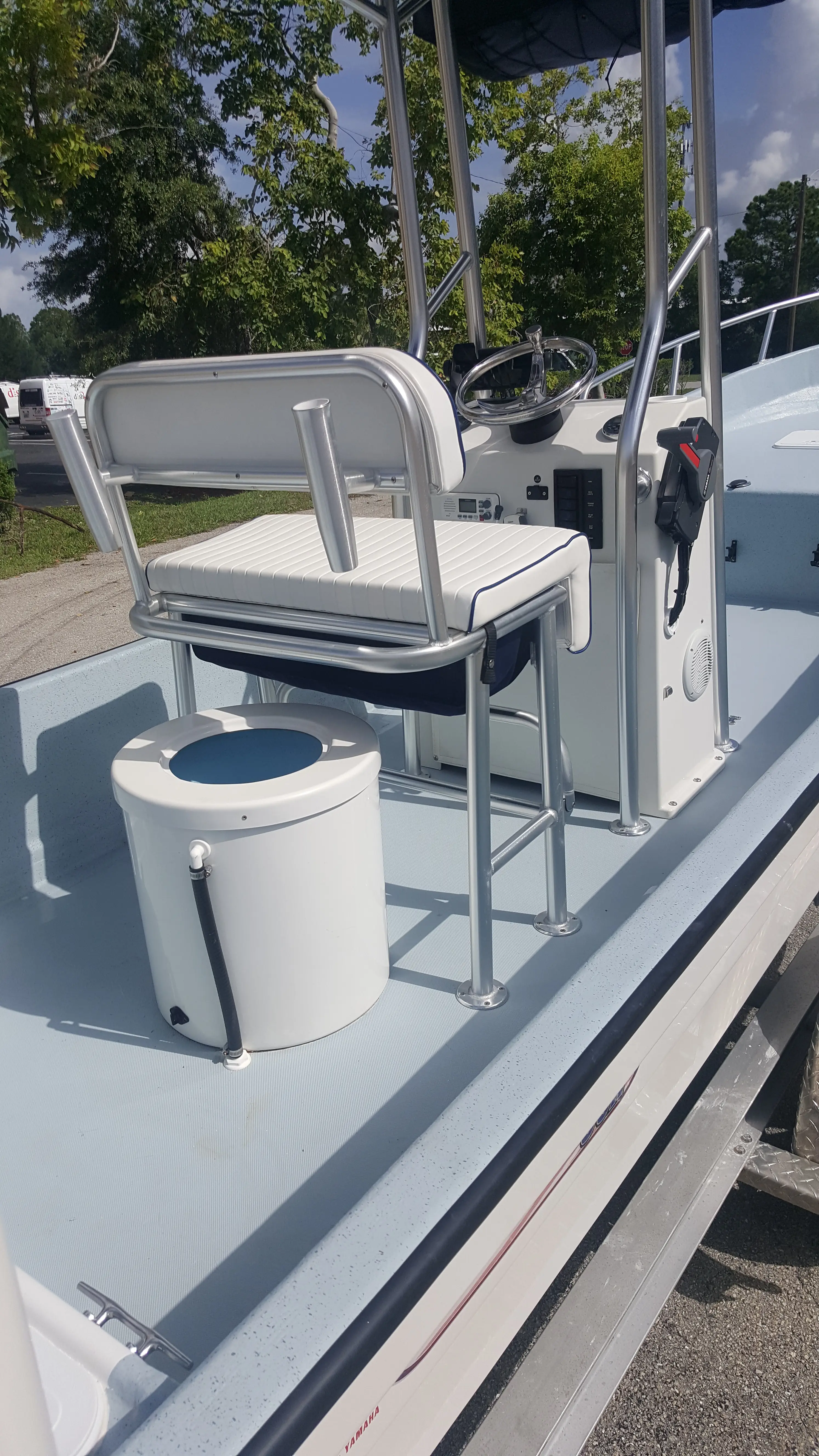 Panga Boats USA — W-22 · Close-ups