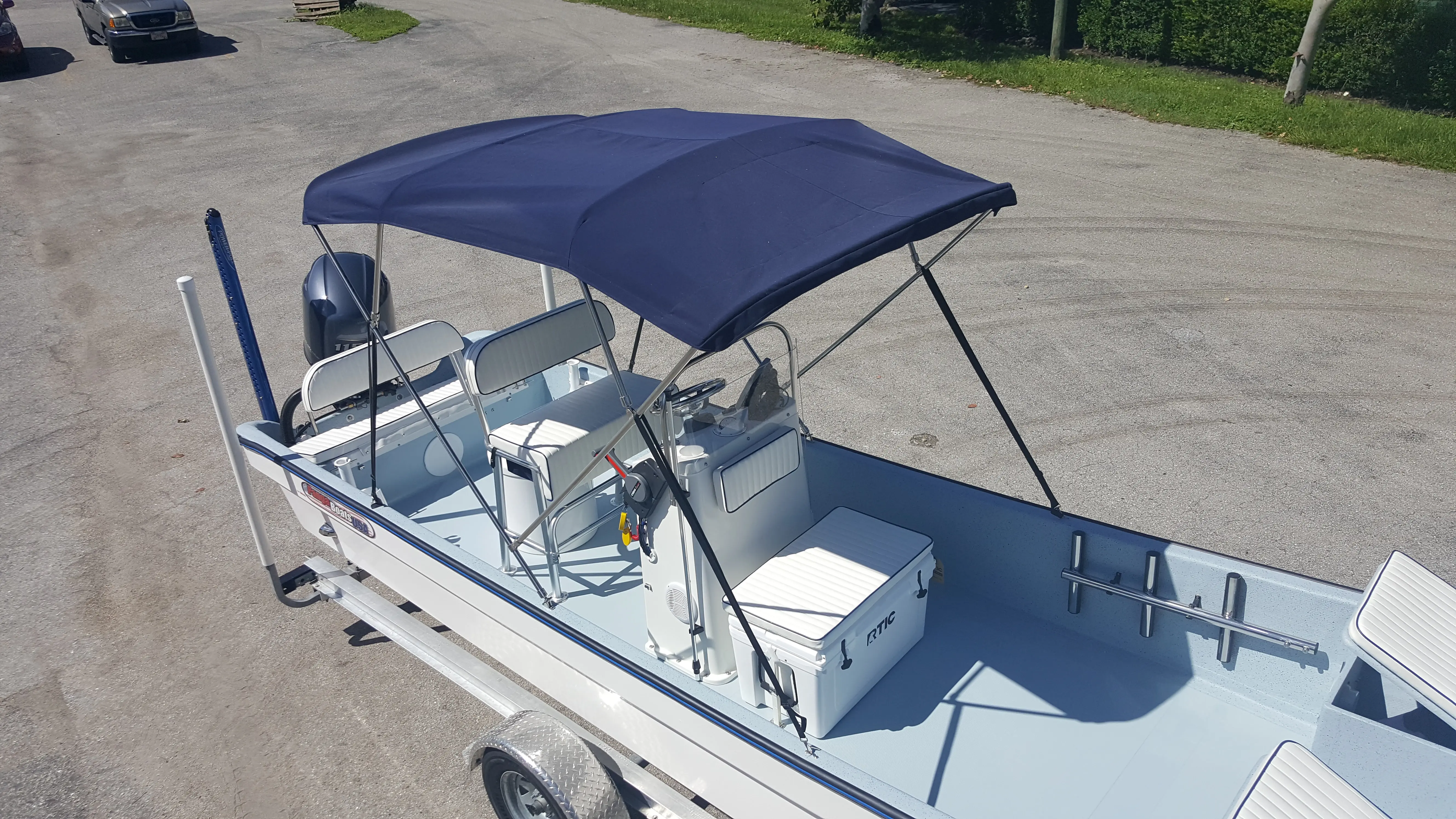 Panga Boats USA — W-25 · The Hulls