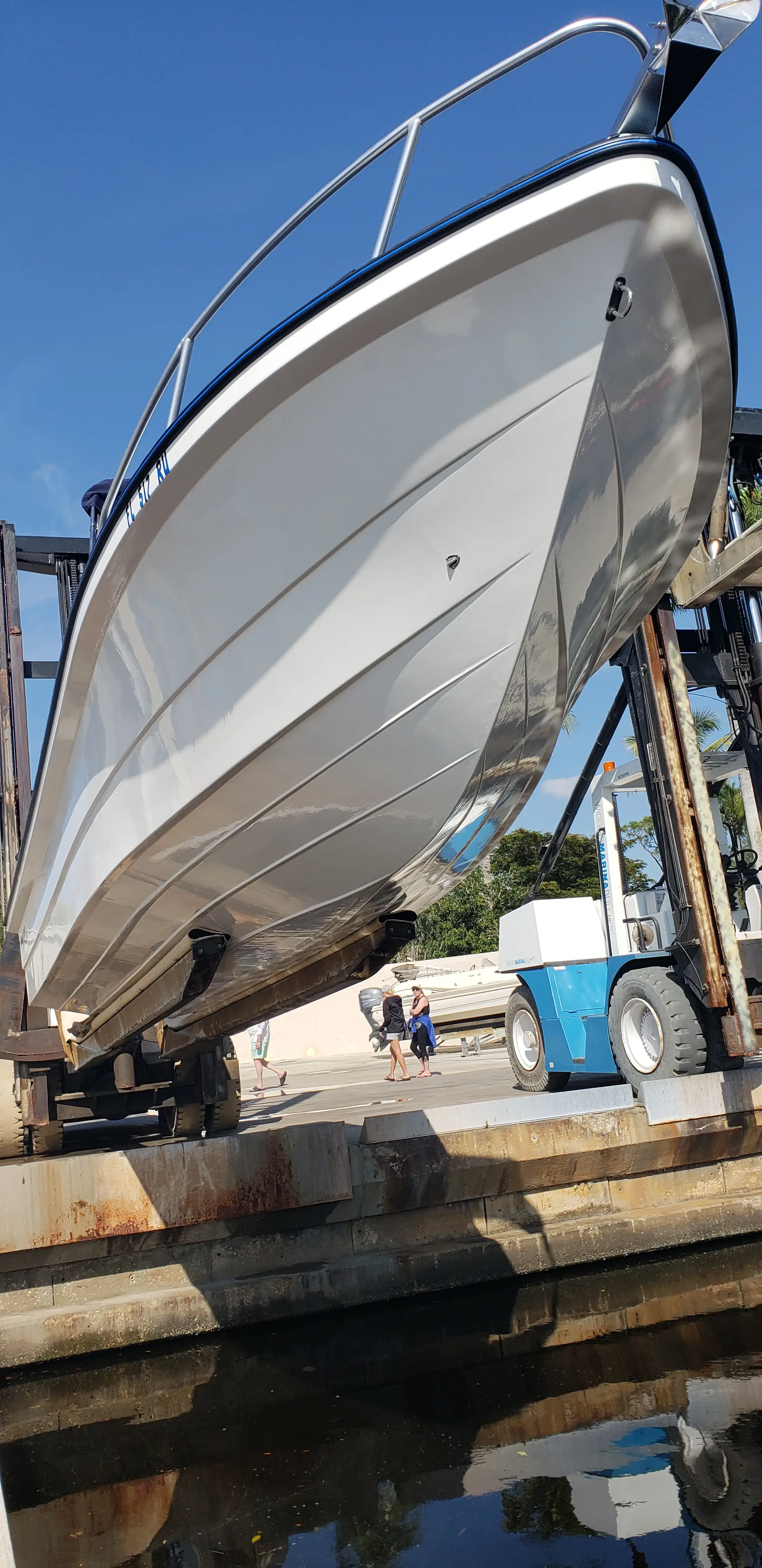 Panga Boats USA — W-29 / W-33 · Close-ups