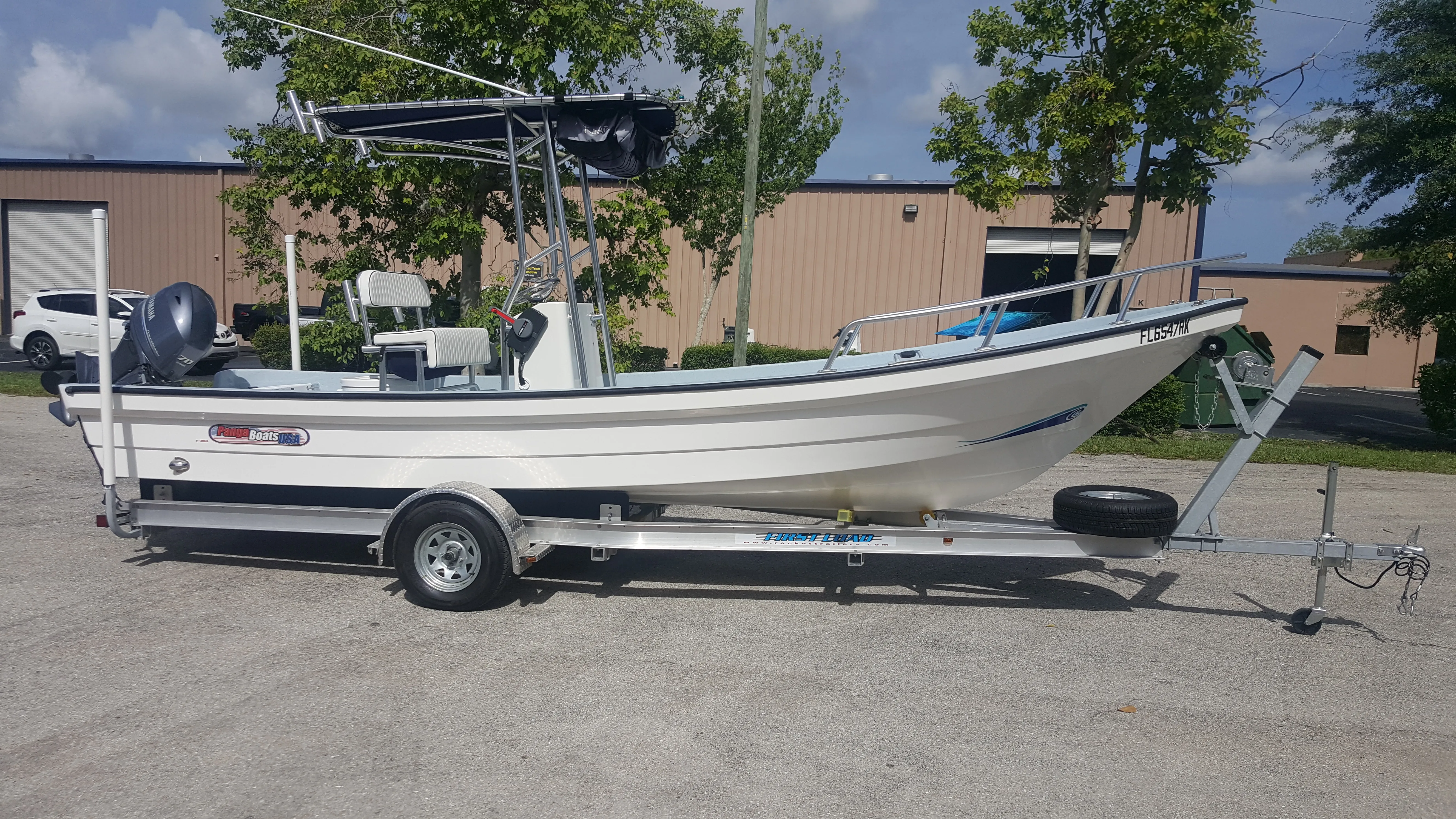 Panga W-22 gallery photo 2